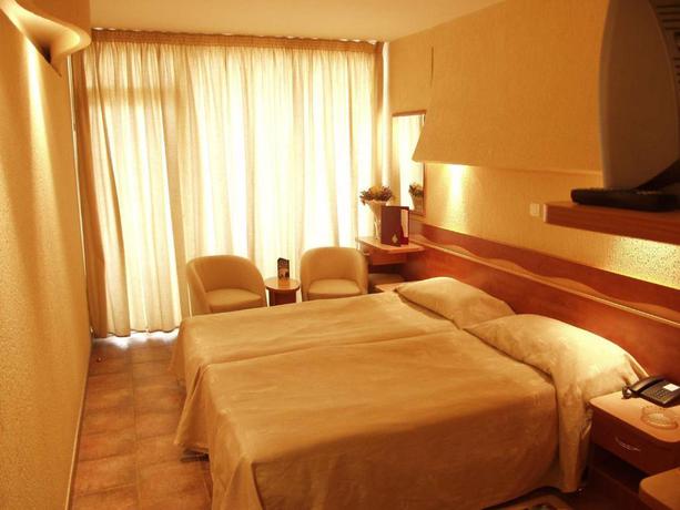 Imagen de la habitación del Hotel Cocor Spa. Foto 4