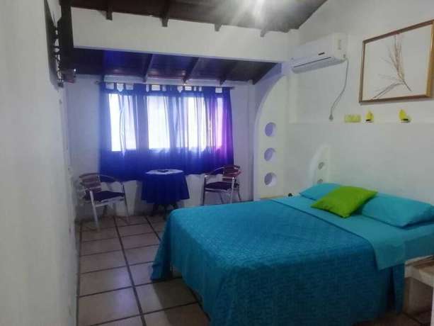 Imagen de la habitación del Hotel Cocos, Salinas. Foto 16