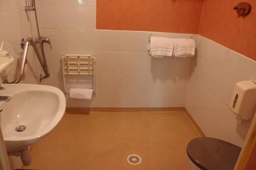 Imagen de la habitación del Hotel Coeur De Loire. Foto 5