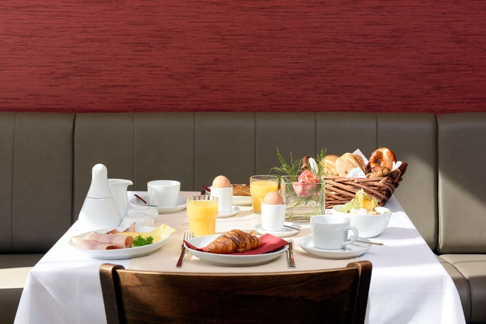 Imagen del bar/restaurante del Hotel Coffee Fellows Puchheim. Foto 2