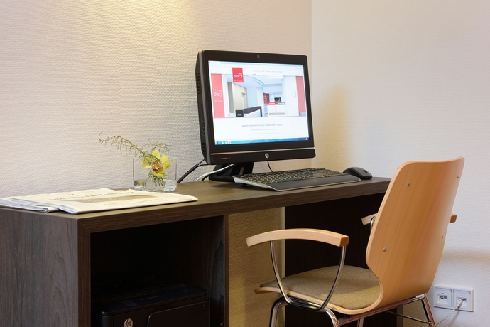 Imagen de los interiores del Hotel Coffee Fellows Puchheim. Foto 16