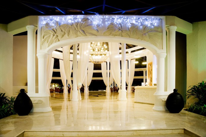 Imagen de los interiores del Hotel Cofresi Palm Beach. Foto 10