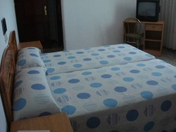 Imagen de la habitación del Hotel Cogullada. Foto 14