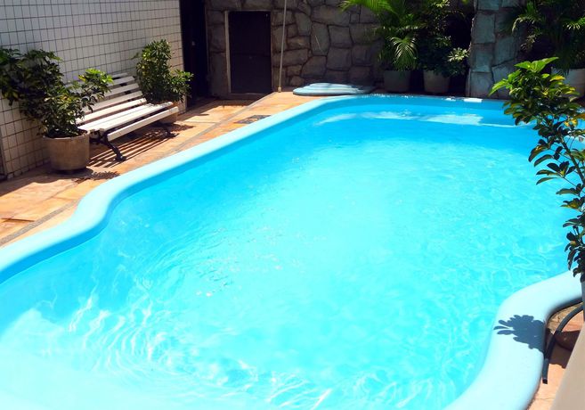 Imagen de la piscina del Hotel Coimbra. Foto 6