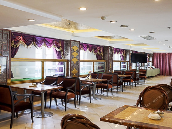 Imagen del bar/restaurante del Hotel Coinfamily Hotel. Foto 2