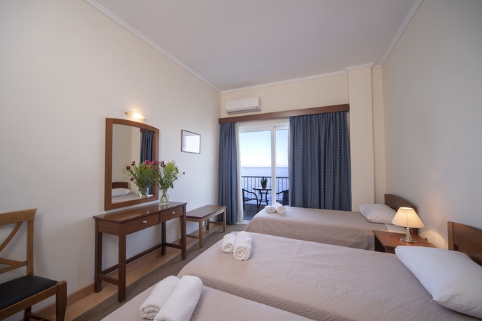 Imagen de la habitación del Hotel Cokkinis. Foto 9