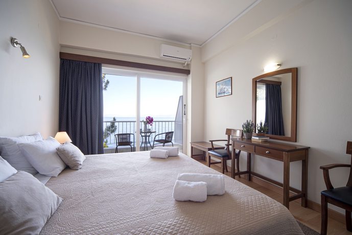 Imagen de la habitación del Hotel Cokkinis. Foto 7