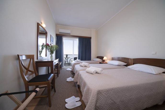 Imagen de la habitación del Hotel Cokkinis. Foto 8