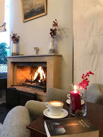 Imagen de los interiores del Hotel Cokkinis. Foto 20