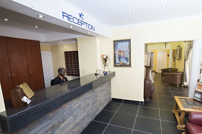 Imagen de los interiores del Hotel Col-John. Foto 9