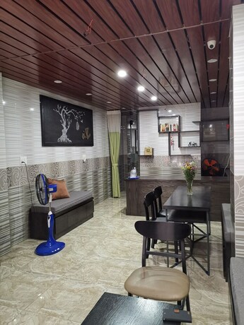 Imagen de los interiores del Hotel Cola's Homestay. Foto 30