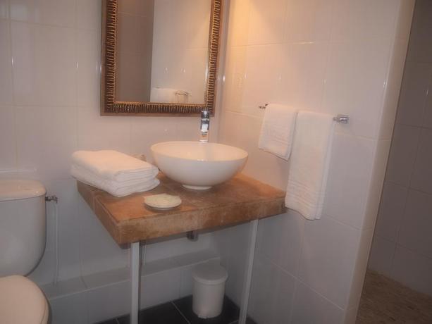 Imagen general del Hotel Colbert Tours. Foto 4