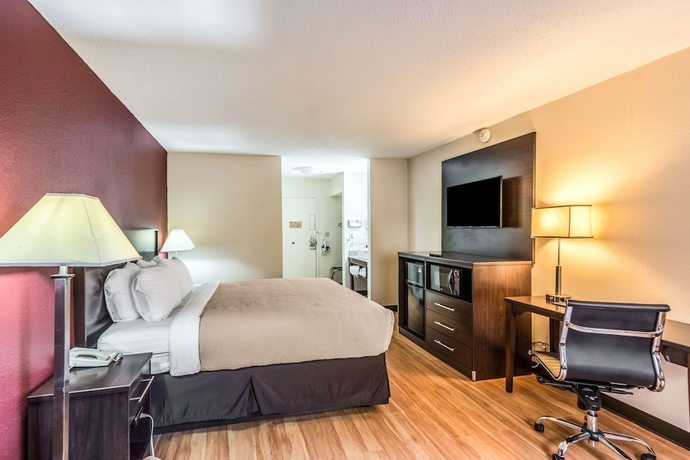 Imagen de la habitación del Hotel Colby Inn and Suites. Foto 5