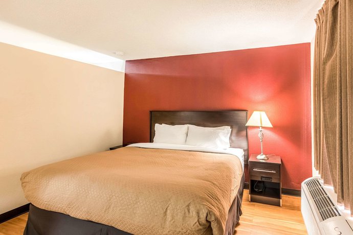 Imagen de la habitación del Hotel Colby Inn and Suites. Foto 6