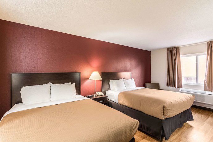 Imagen de la habitación del Hotel Colby Inn and Suites. Foto 8