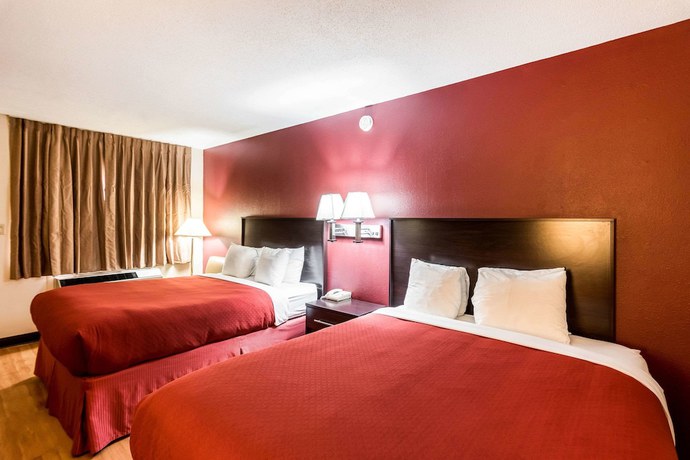 Imagen de la habitación del Hotel Colby Inn and Suites. Foto 16