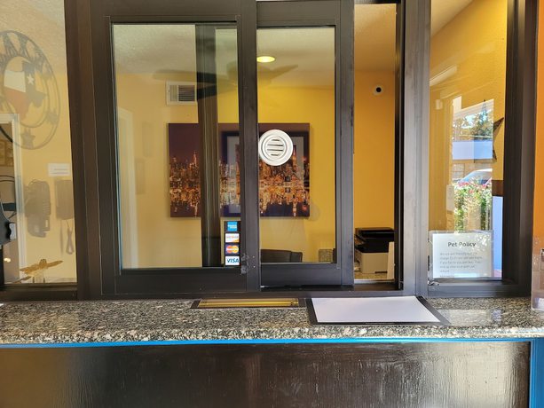 Imagen de los interiores del Hotel Coldspring Inn. Foto 15