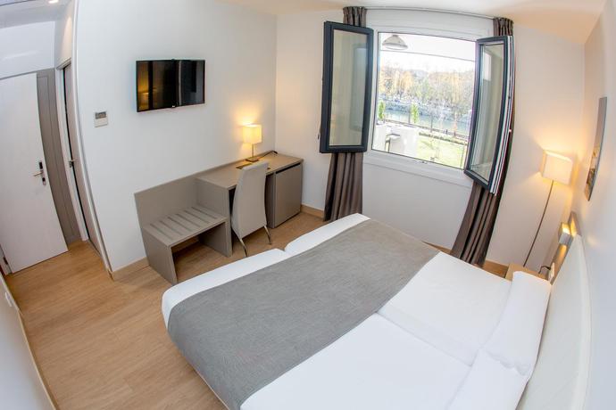 Imagen de la habitación del Hotel Colectia Urumea. Foto 4