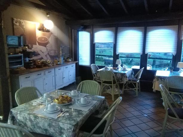 Imagen general del Hotel Colegiata. Foto 7