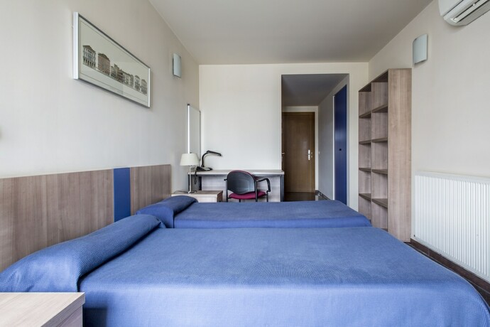 Imagen de la habitación del Hotel Colegio Mayor Hern&aacute;n Cort&eacute;s (centro Adscrito A La Reaj). Foto 17