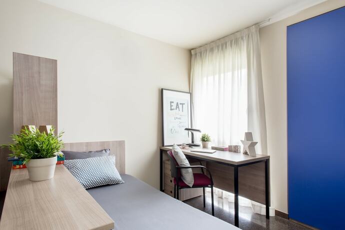 Imagen de la habitación del Hotel Colegio Mayor Hern&aacute;n Cort&eacute;s (centro Adscrito A La Reaj). Foto 19