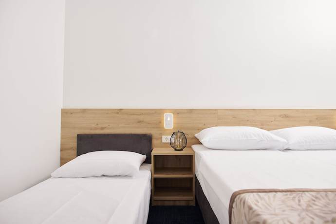 Imagen de la habitación del Hotel Colentum Resort Murter. Foto 13