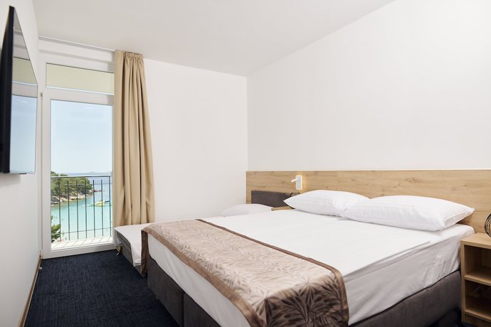 Imagen de la habitación del Hotel Colentum Resort Murter. Foto 17