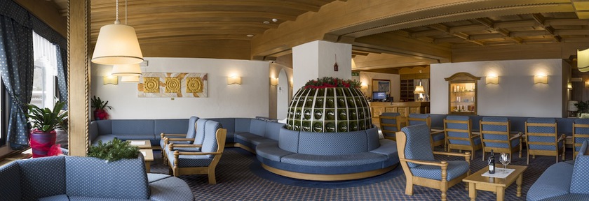 Imagen de los interiores del Hotel Colfosco. Foto 19