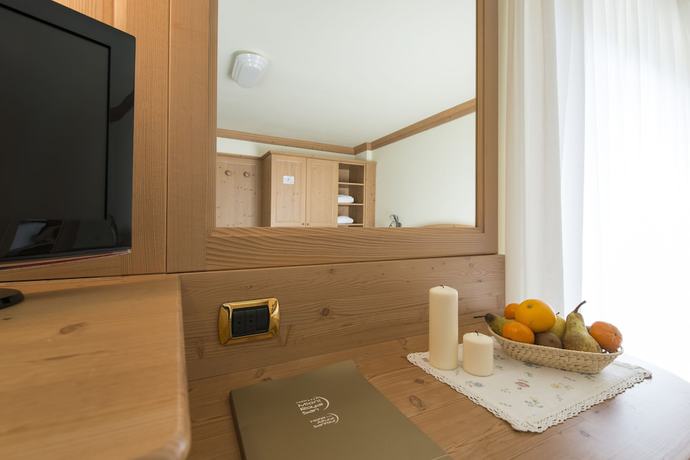 Imagen de la habitación del Hotel Colfosco. Foto 11