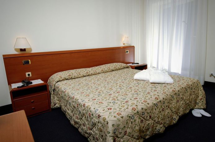 Imagen de la habitación del Hotel Colfosco. Foto 17