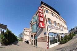 Imagen de los exteriores del Hotel Colibra. Foto 4