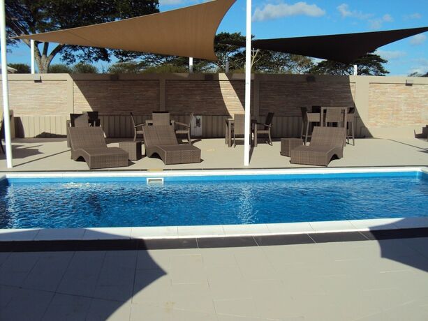 Imagen de la piscina del Hotel Colibri, Kon&eacute;. Foto 30