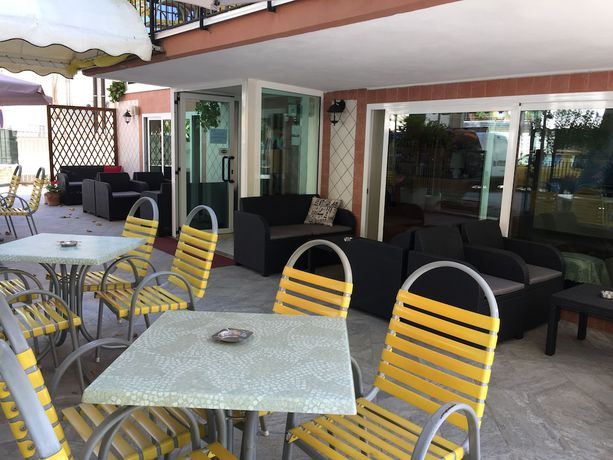 Imagen de los exteriores del Hotel Colibr&igrave;, Rimini. Foto 11