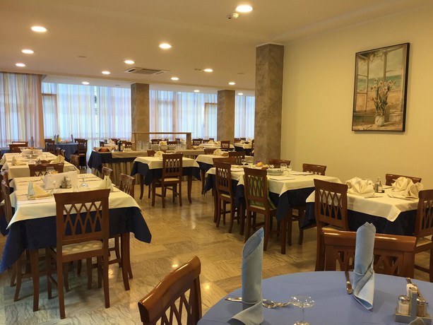 Imagen del bar/restaurante del Hotel Colibr&igrave;, Rimini. Foto 5
