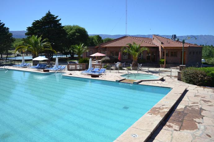 Imagen general del Hotel Colina Del Valle. Foto 6