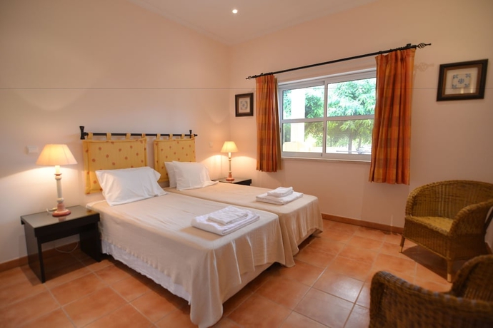 Imagen de la habitación del Hotel Colina Verde Golf and Sports Resort. Foto 3