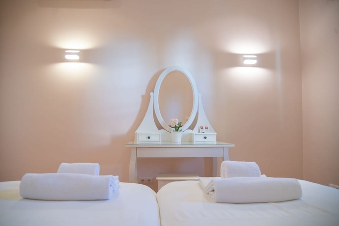 Imagen de la habitación del Hotel Colina Verde Golf and Sports Resort. Foto 9