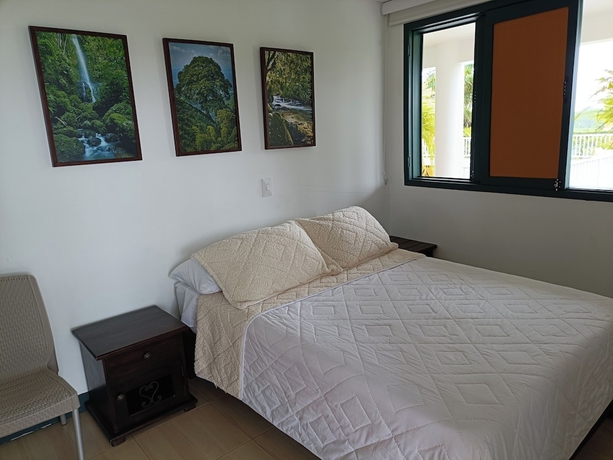 Imagen de la habitación del Hotel Colina del Sol Hacienda. Foto 8