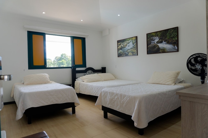 Imagen de la habitación del Hotel Colina del Sol Hacienda. Foto 9