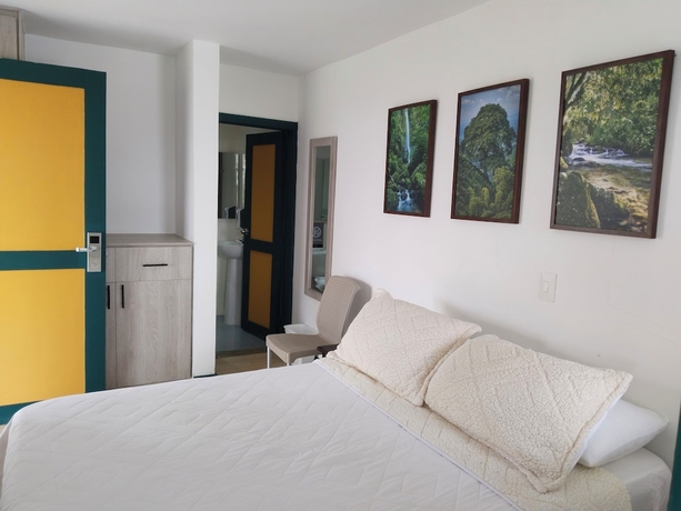Imagen de la habitación del Hotel Colina del Sol Hacienda. Foto 10