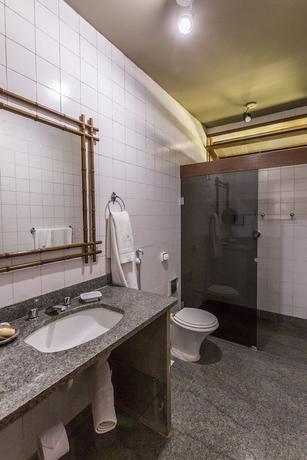 Imagen de la habitación del Hotel Colinas De Petropolis. Foto 2