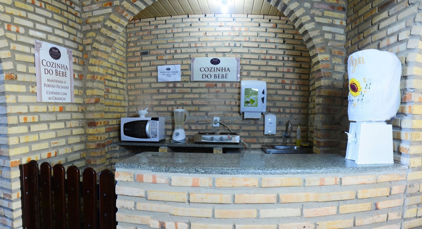 Imagen del bar/restaurante del Hotel Coliseum Beach Resort - All Inclusive. Foto 6