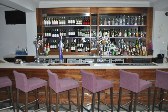 Imagen del bar/restaurante del Hotel Collection Birmingham. Foto 1