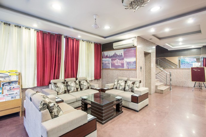 Imagen de los interiores del Hotel Collection O 1425 SK Paradise. Foto 16