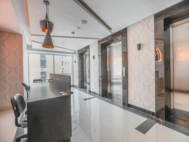 Imagen de los interiores del Hotel Collection O 16 Vittoria Residence. Foto 15
