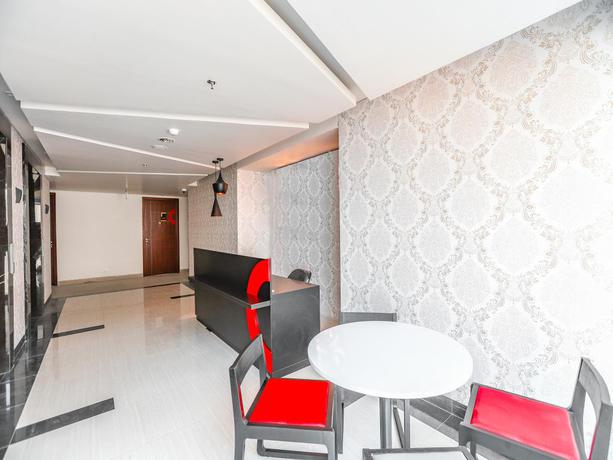Imagen de los interiores del Hotel Collection O 16 Vittoria Residence. Foto 17
