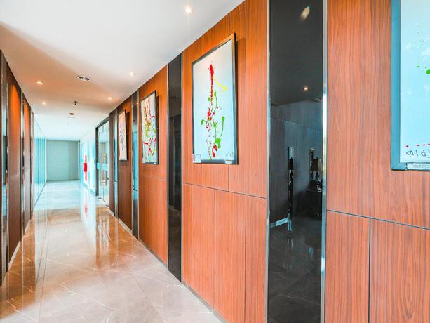 Imagen de los interiores del Hotel Collection O 16 Vittoria Residence. Foto 18