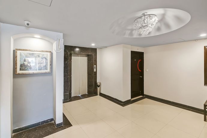 Imagen de los interiores del Hotel Collection O 40421 Queens Tower. Foto 18
