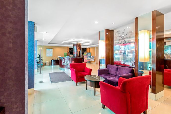 Imagen de los interiores del Hotel Collection O 7 Hotel Melawai. Foto 18