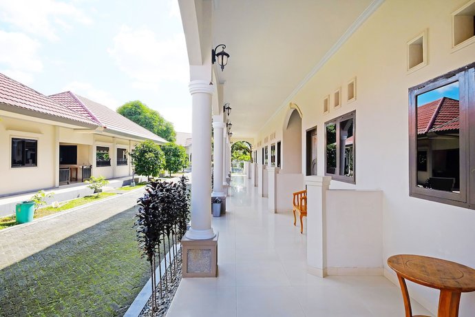 Imagen de los interiores del Hotel Collection O 91046 Remaja Indah Masamba. Foto 14